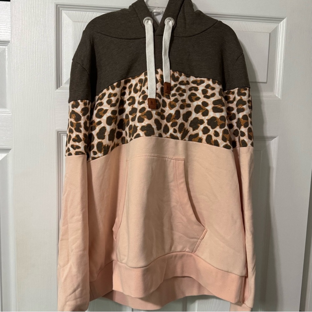 Wanakome Leopard Print Colorblock Hoodie